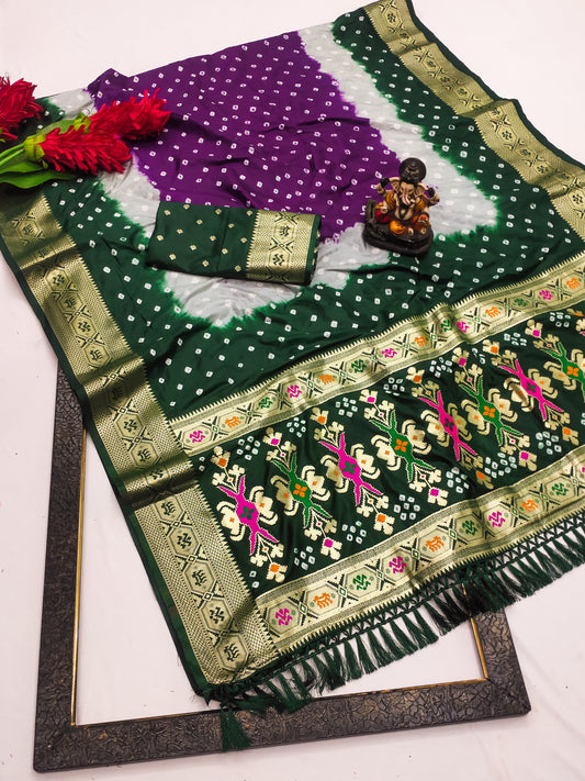 मल्टीकलर 4 माहिरा सॉफ्ट सिल्क बंधेज साड़ी जिसमें मल्टीकलर डाइंग और सॉफ्ट और आसान फ्लोई है