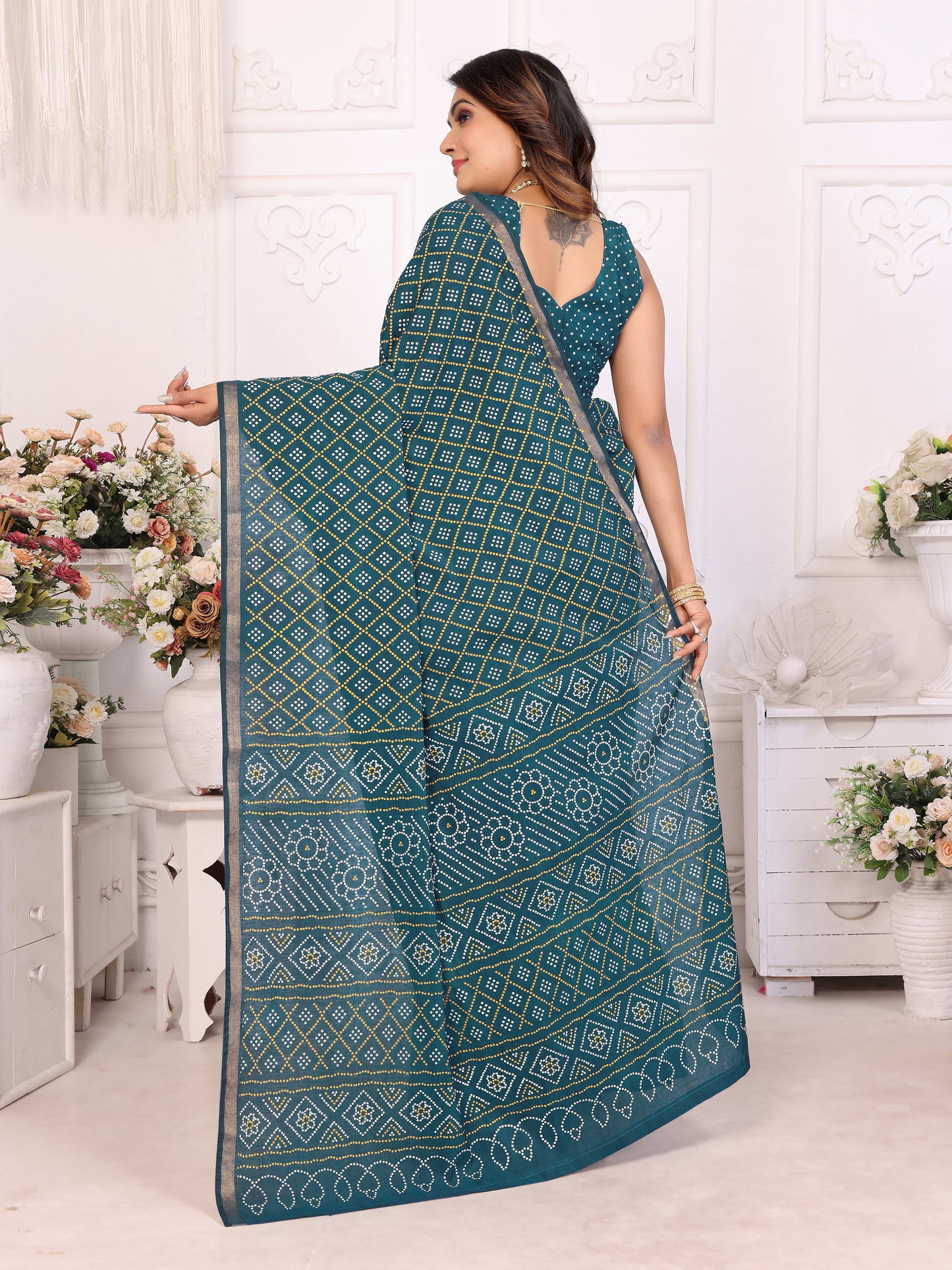 चैती अंबा शुद्ध पटोला और बंधेज पैटर्न नरम सूती हल्के वजन की साड़ी