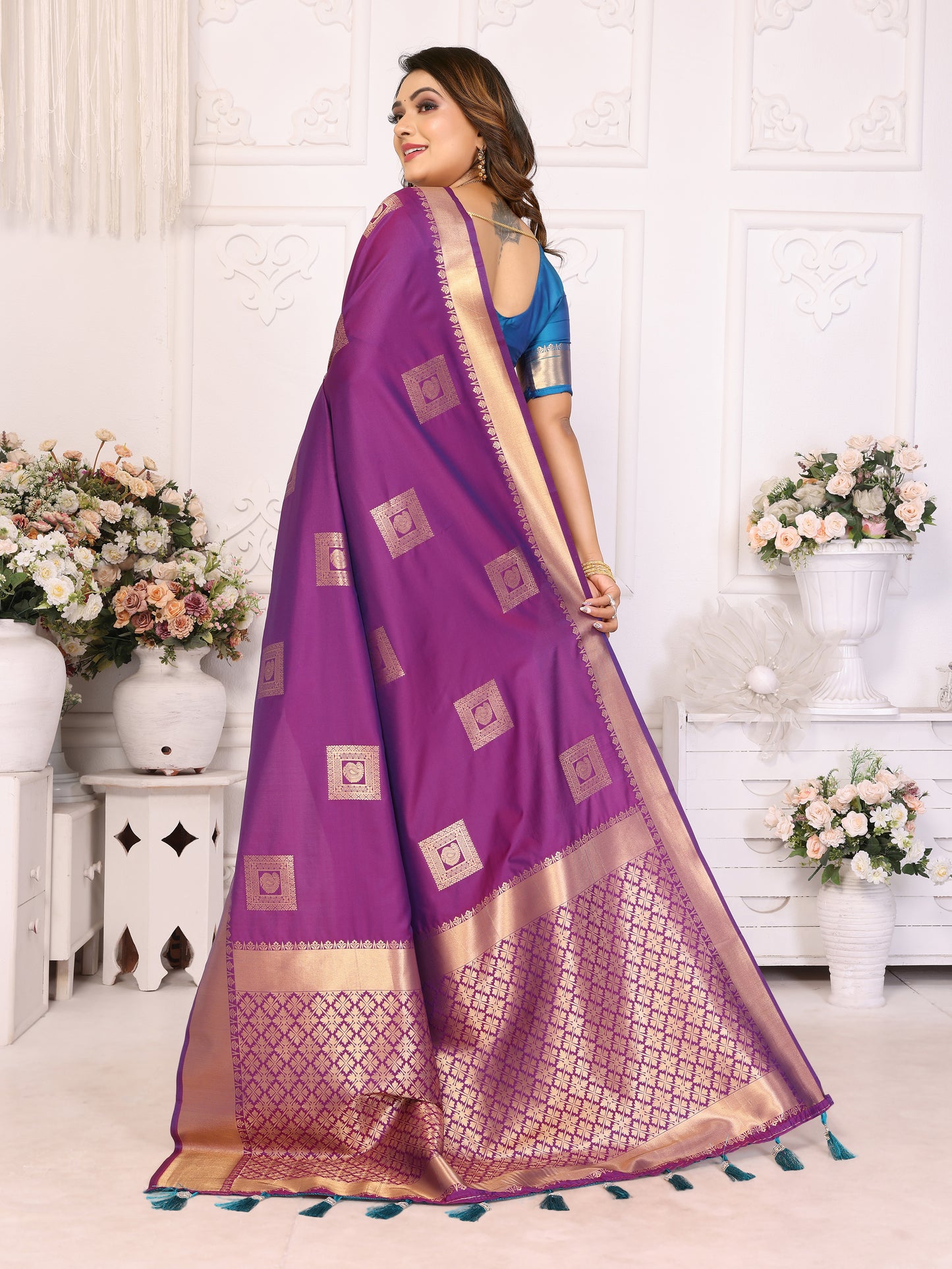 Purple Sameera Lichi soft Silk sarees With Silk woven Butta And Zari Border