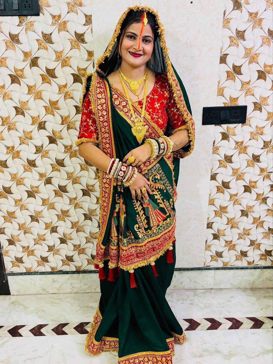 Wedding Special green Gold Panetar Saree With Blouse