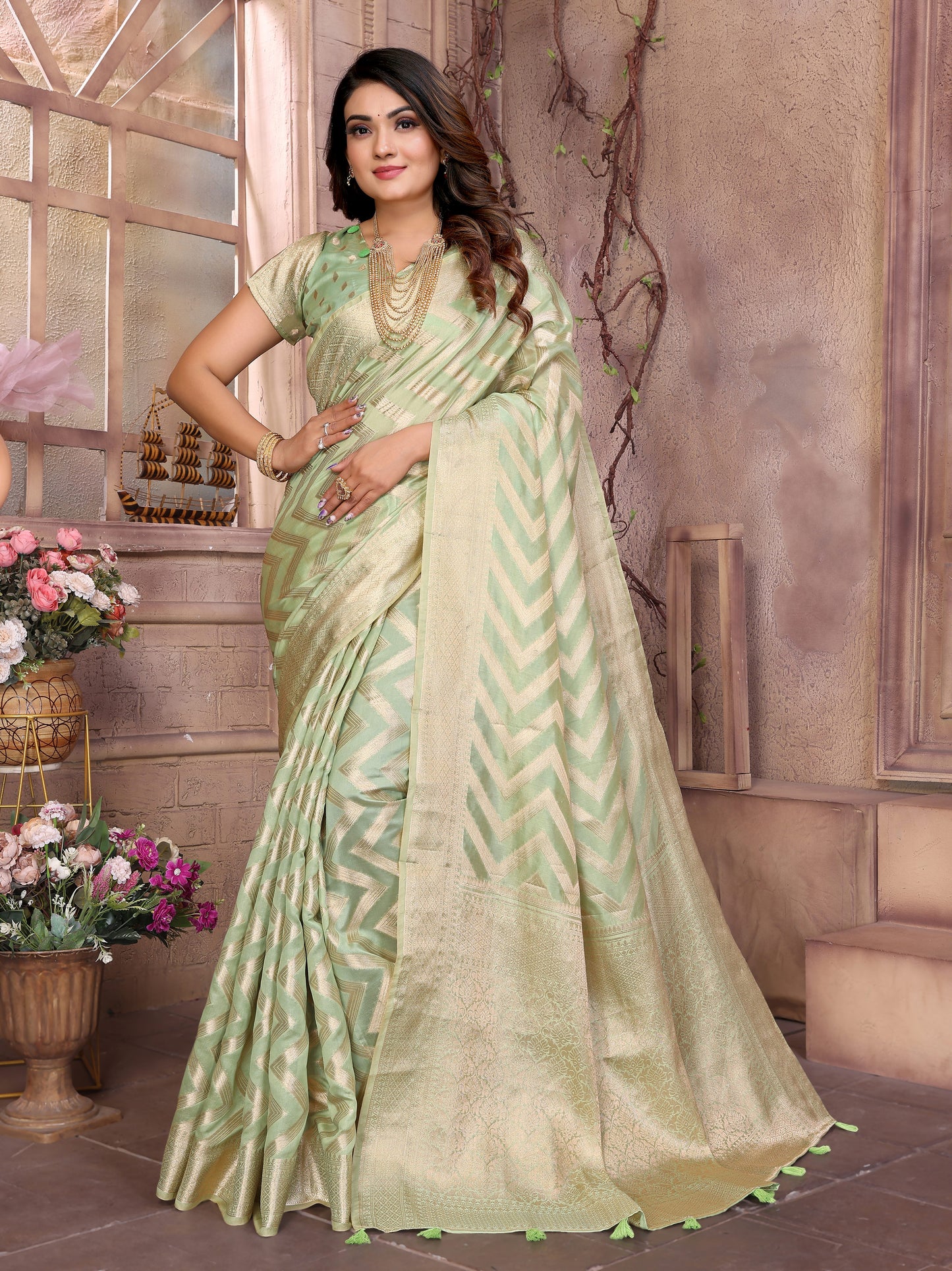 Green Color Premium Superior Soft Organza Silk Banarasi Saree With Zari Border