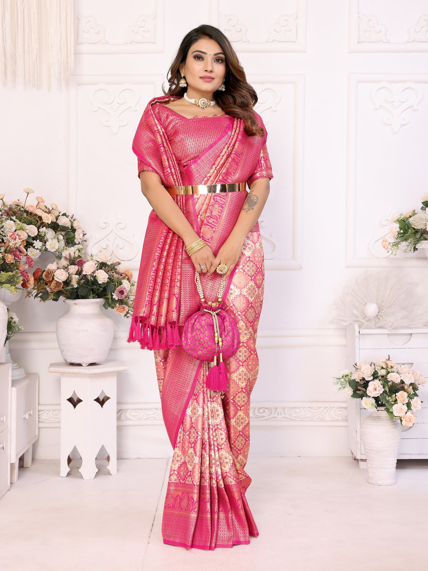 Light Pink Chaturi-2  Banarasi Chaturi silk saree Jari weaving Border