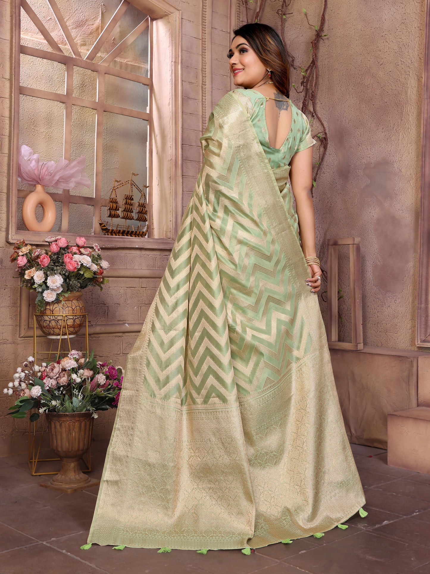 Green Color Premium Superior Soft Organza Silk Banarasi Saree With Zari Border