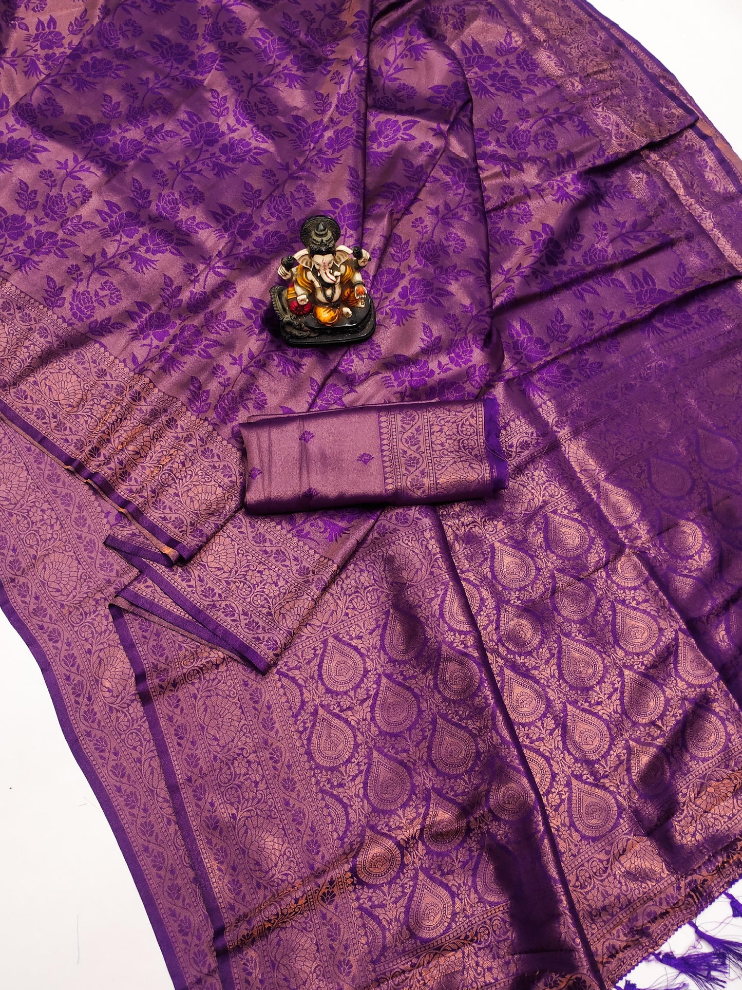Purple Roza soft Silk Kanjivaram blends saree with beautiful weaving exclusive work