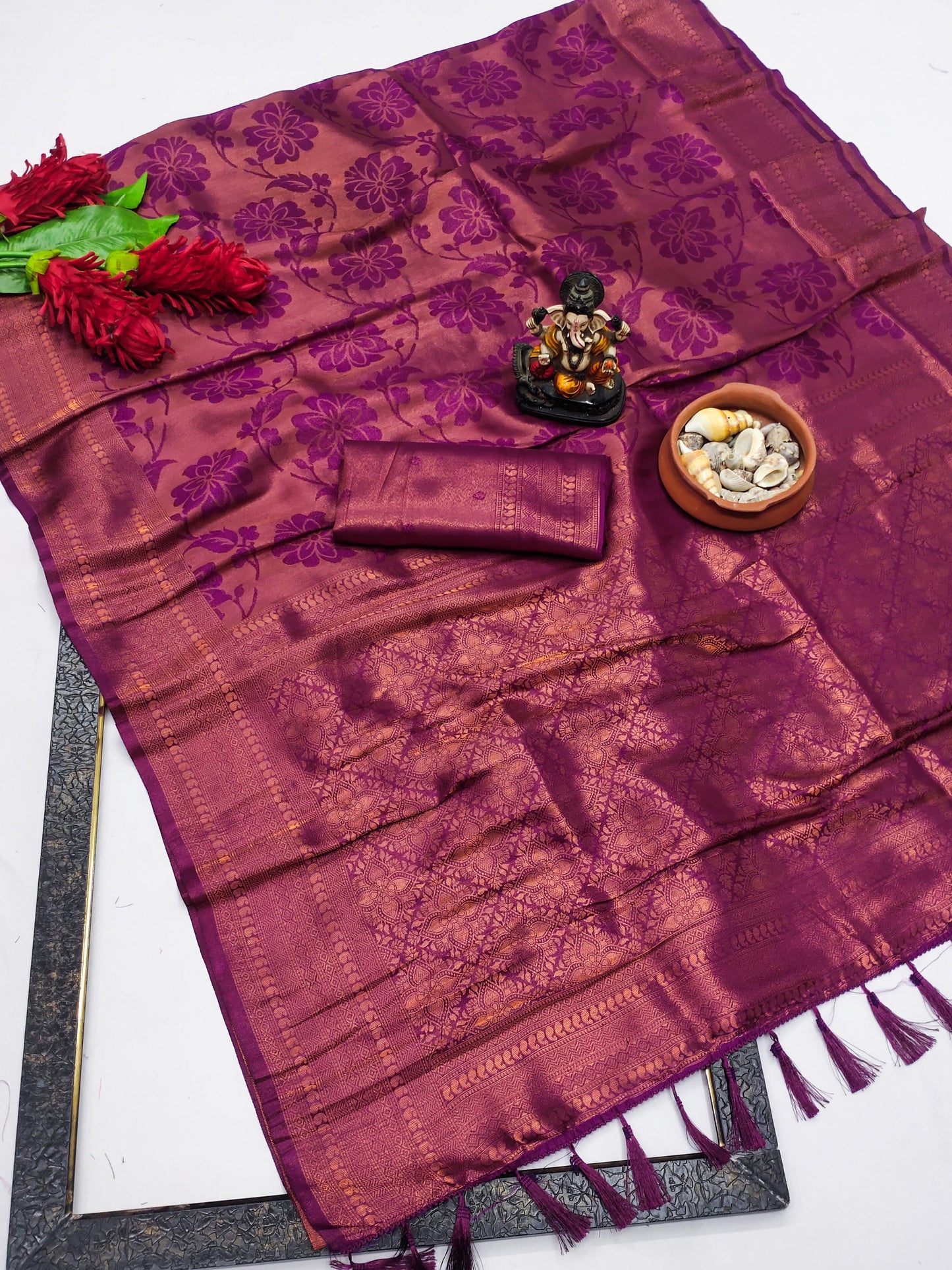 Purple Rozy Pure Kanjivaram soft Silk blends saree with beautiful weaving exclusive work