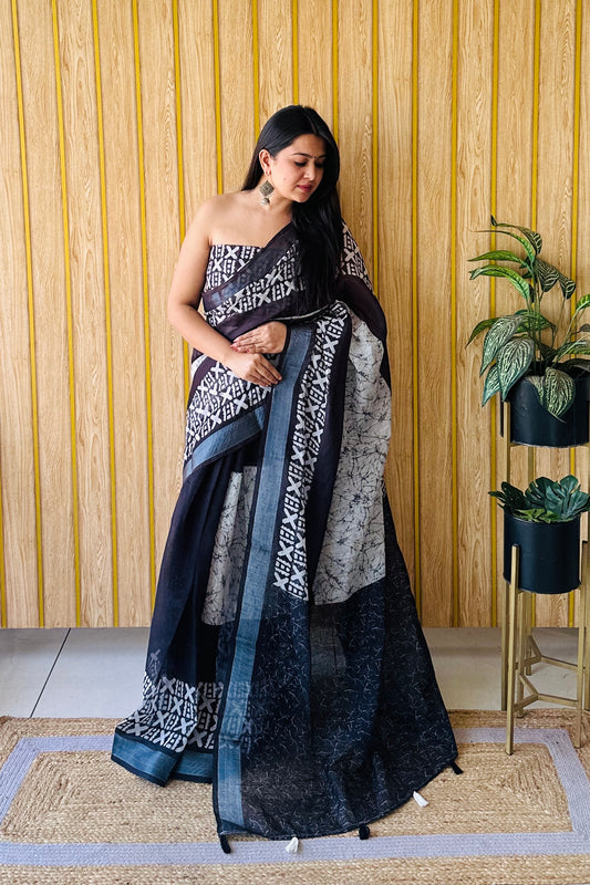 Black-White Color Exclusive Quality Beautiful Soft Linen Cotton Digital Print Saree