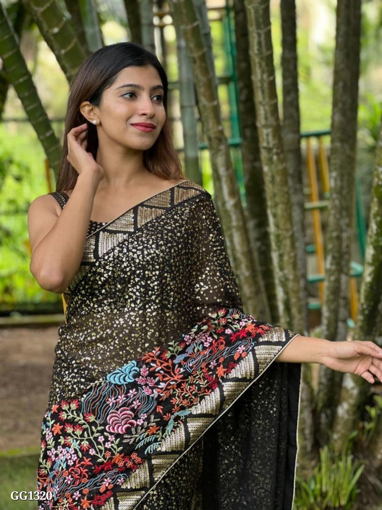 शुद्ध जॉर्जेट, बहु रंग कढ़ाई काम के साथ दोहरी अनुक्रम