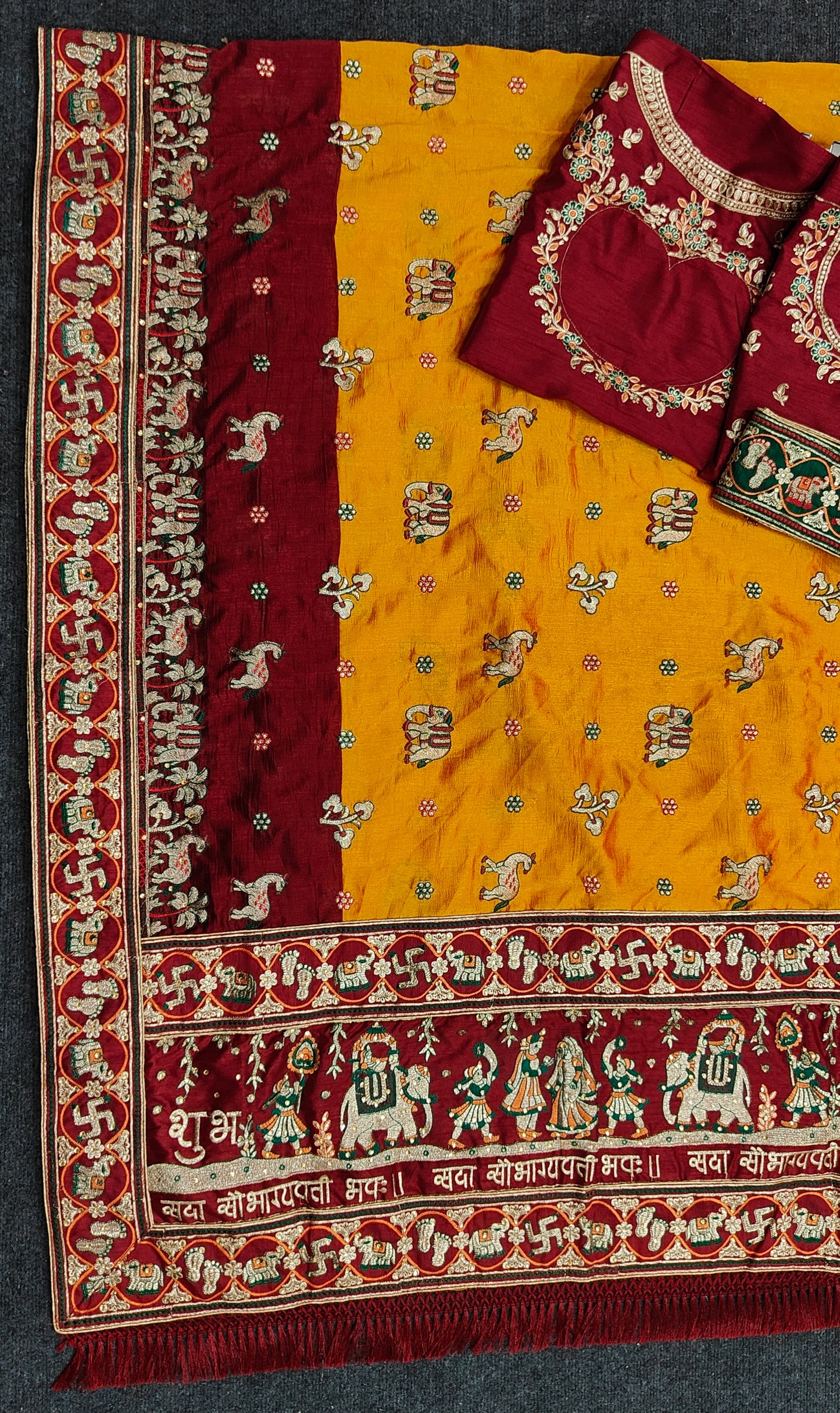 PANETAR PATOLA : 🔱 SHUBH LAABH : 2 🔱 Yellow