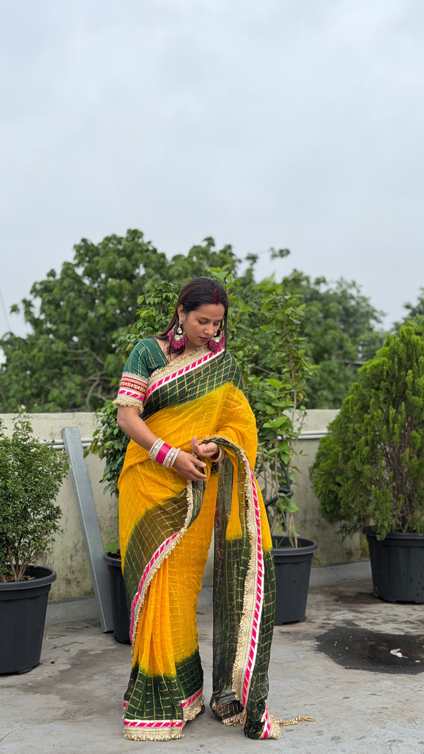 Pure Viscose Yellow - Green Colour Ghatchola Saree