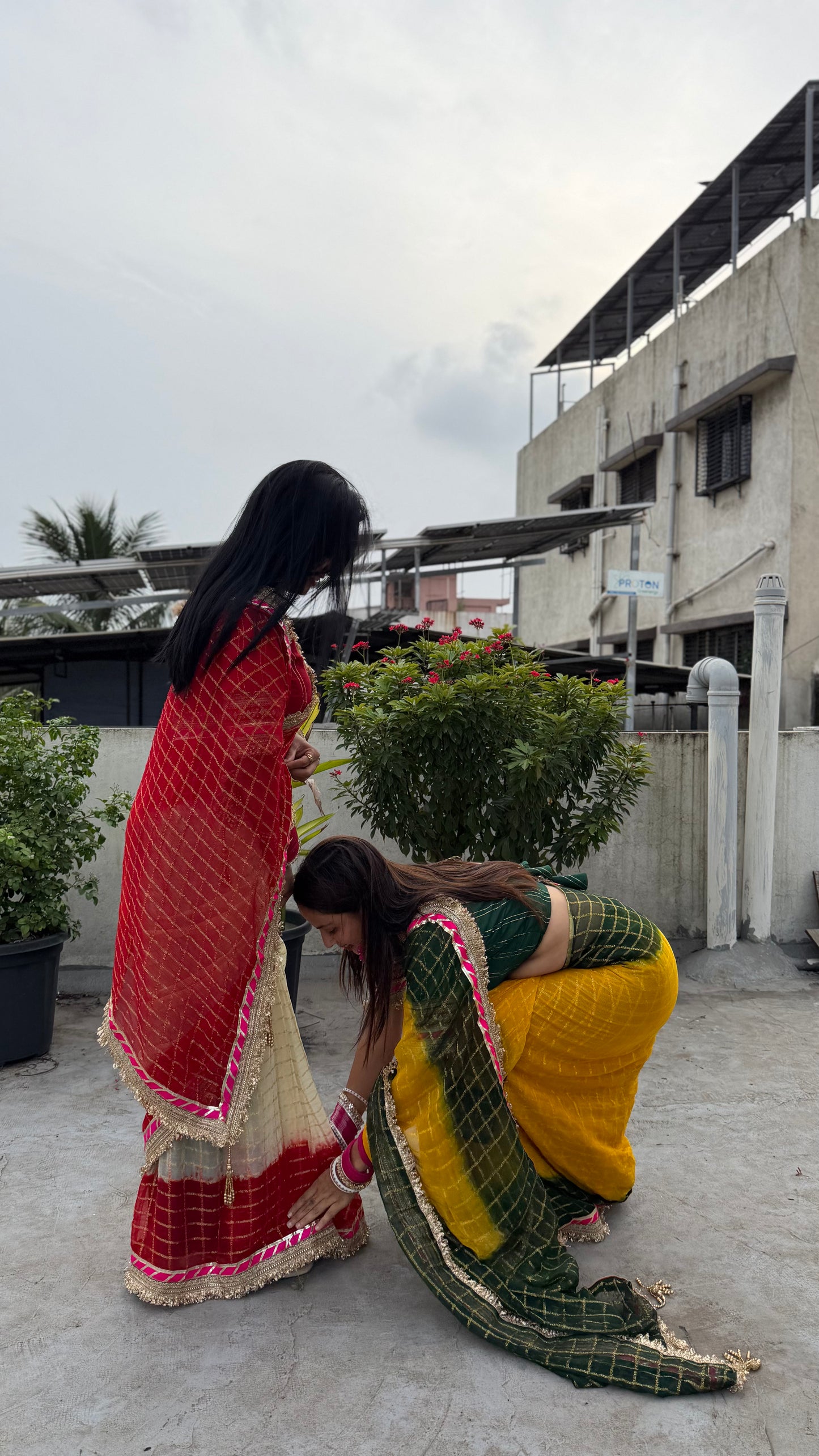 Pure Viscose Yellow - Green Colour Ghatchola Saree