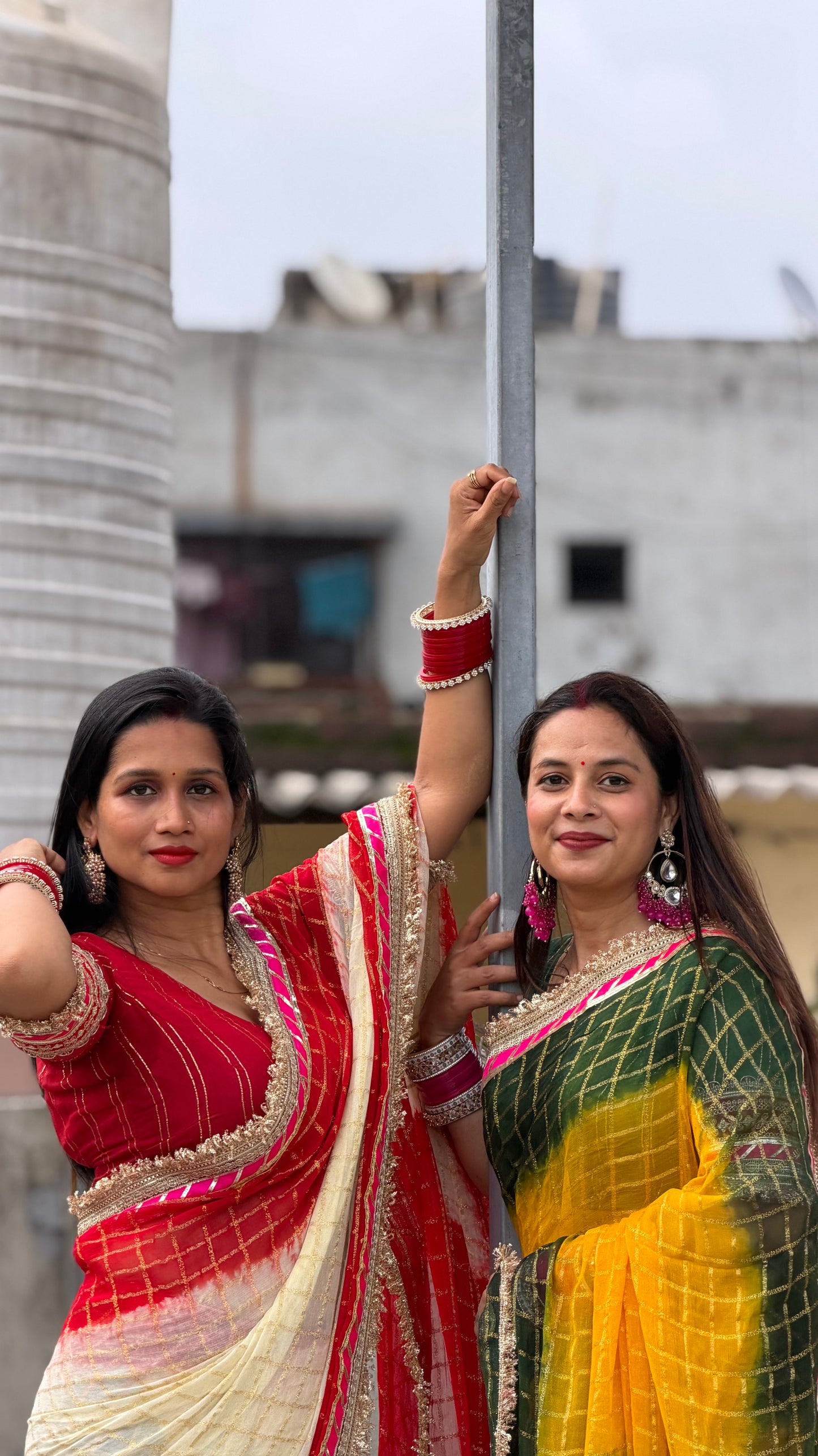 Pure Viscose White - Red Colour Ghatchola Saree