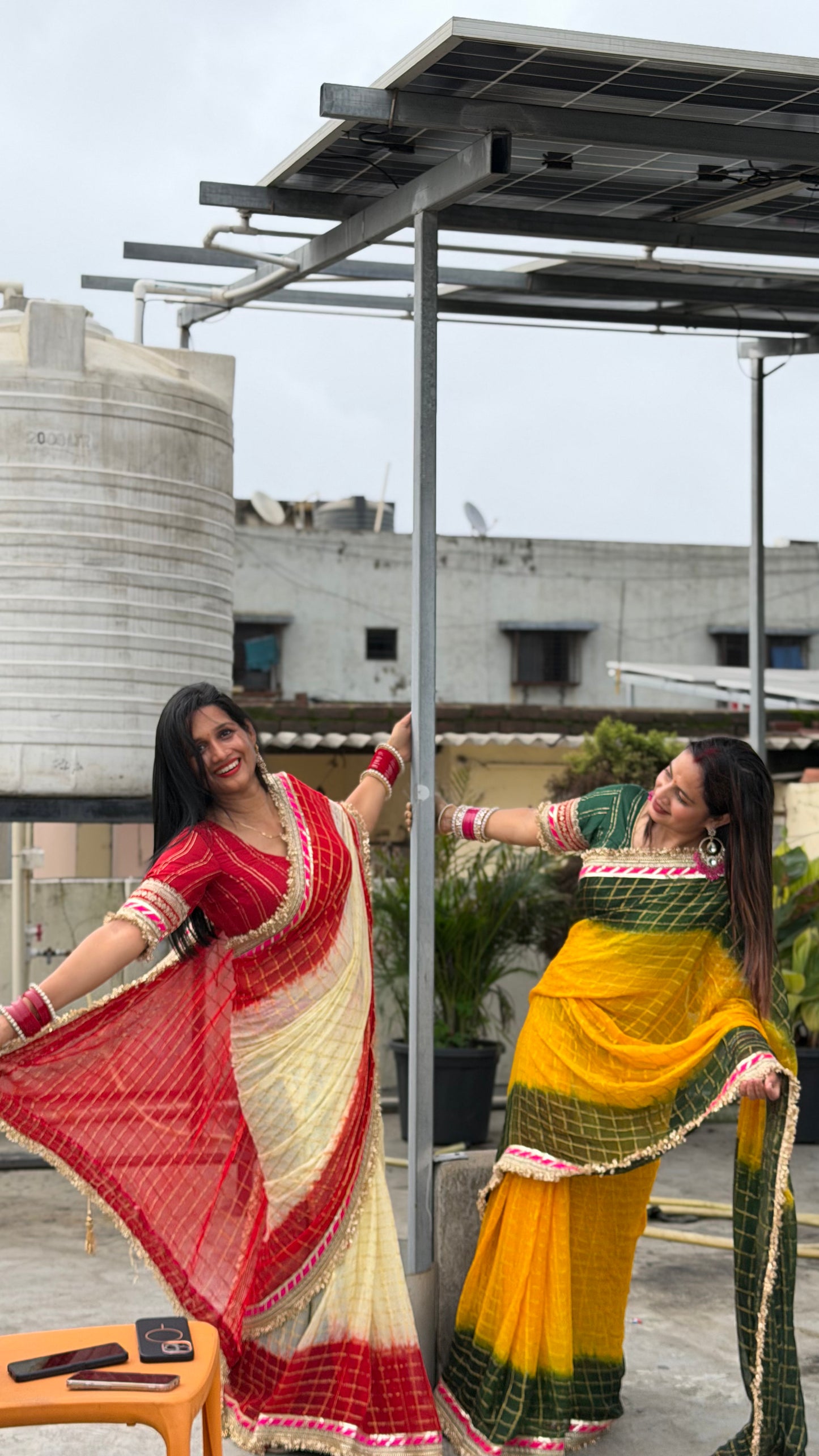Pure Viscose White - Red Colour Ghatchola Saree