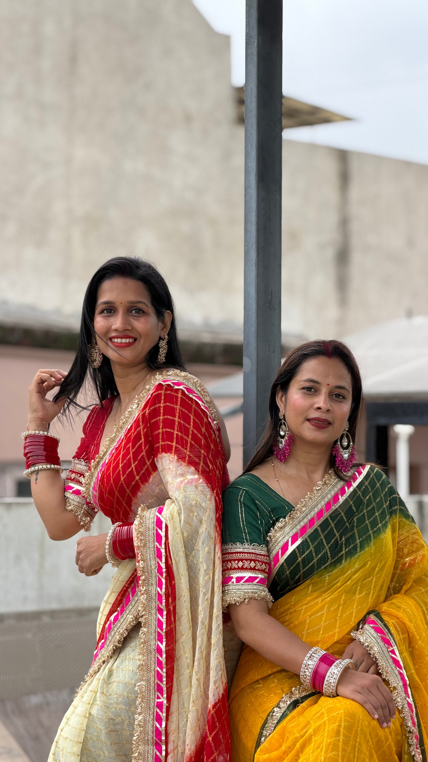 Pure Viscose White - Red Colour Ghatchola Saree
