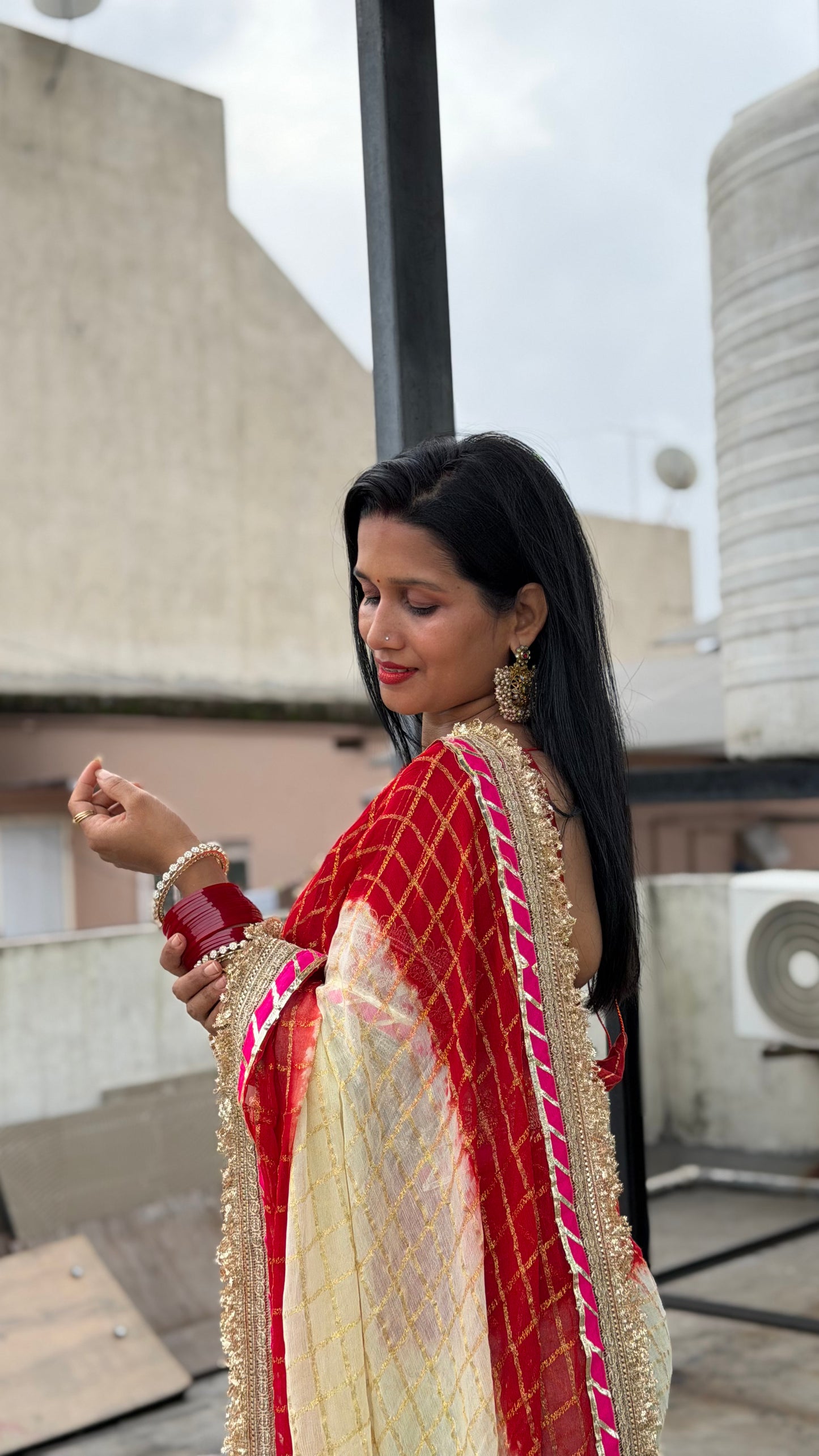 Pure Viscose White - Red Colour Ghatchola Saree