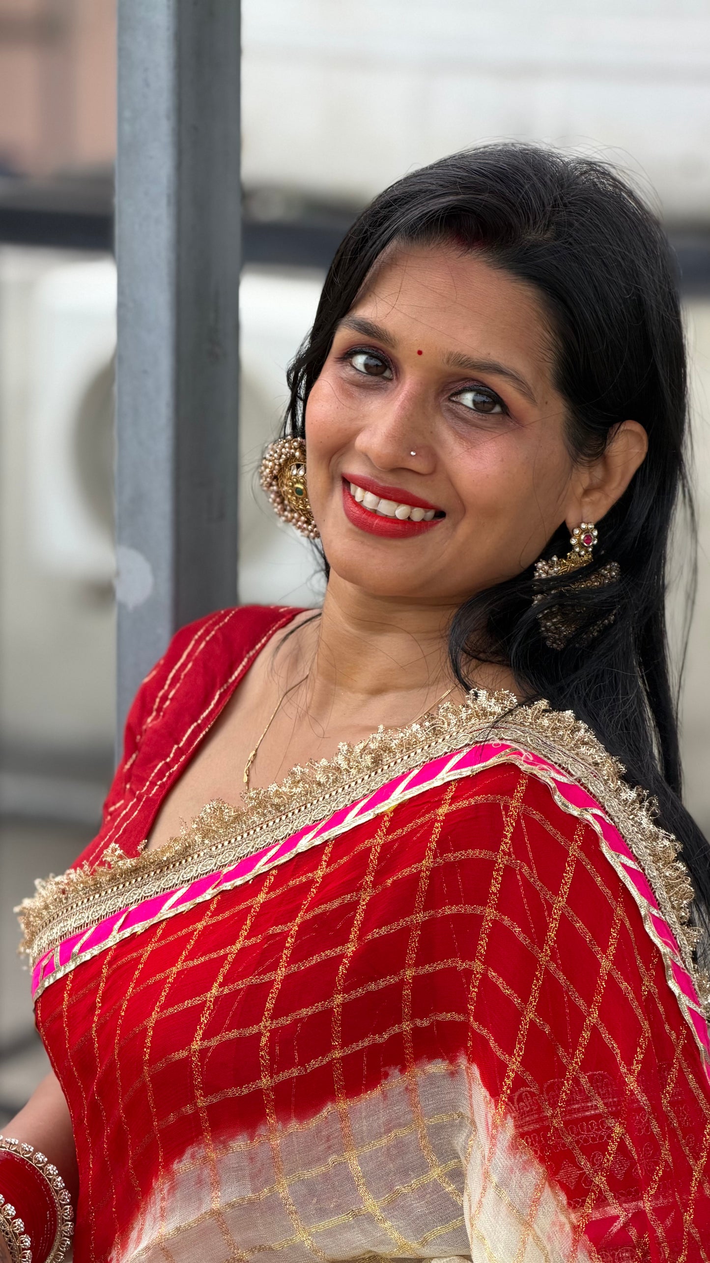 Pure Viscose White - Red Colour Ghatchola Saree