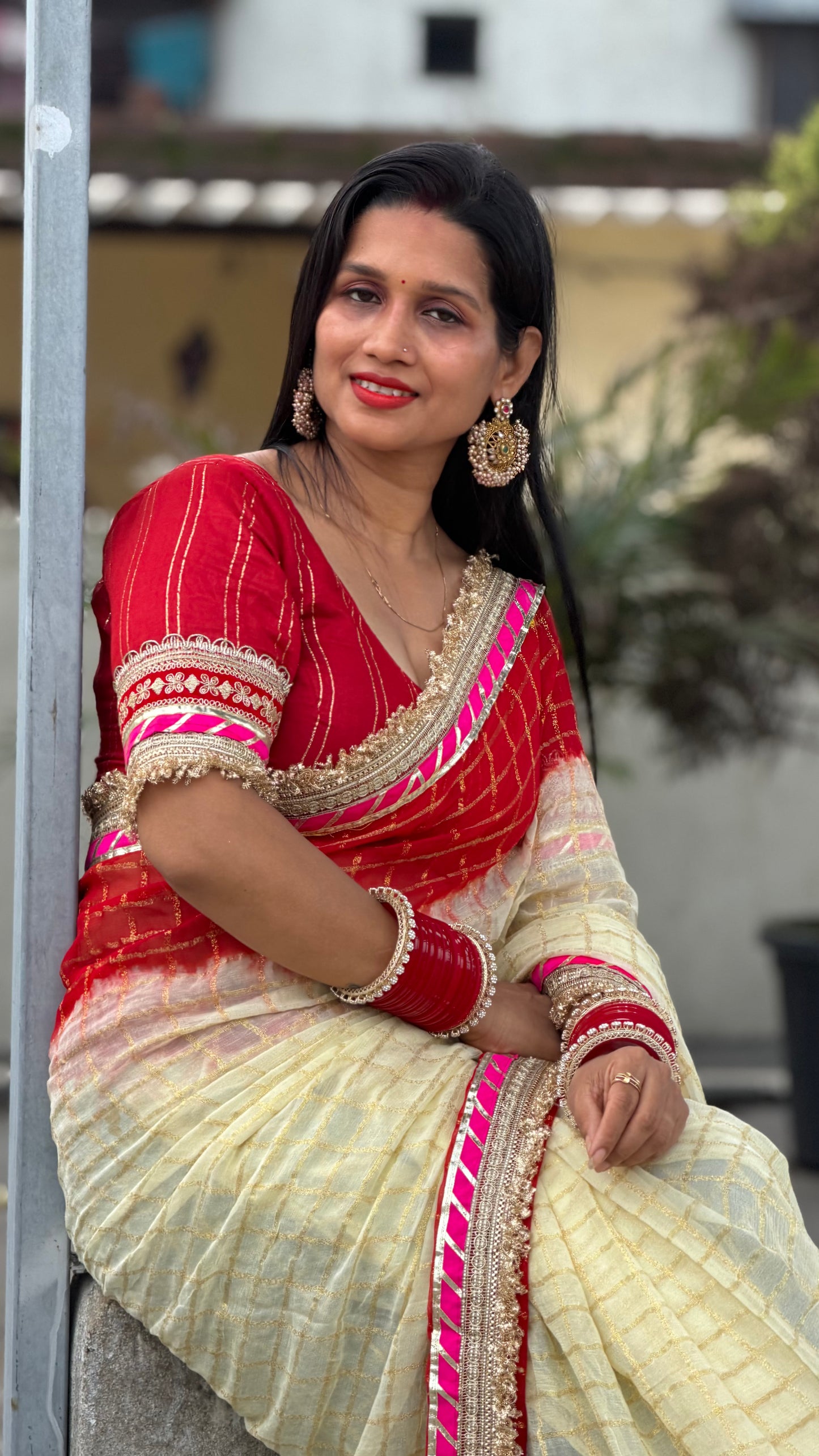 Pure Viscose White - Red Colour Ghatchola Saree
