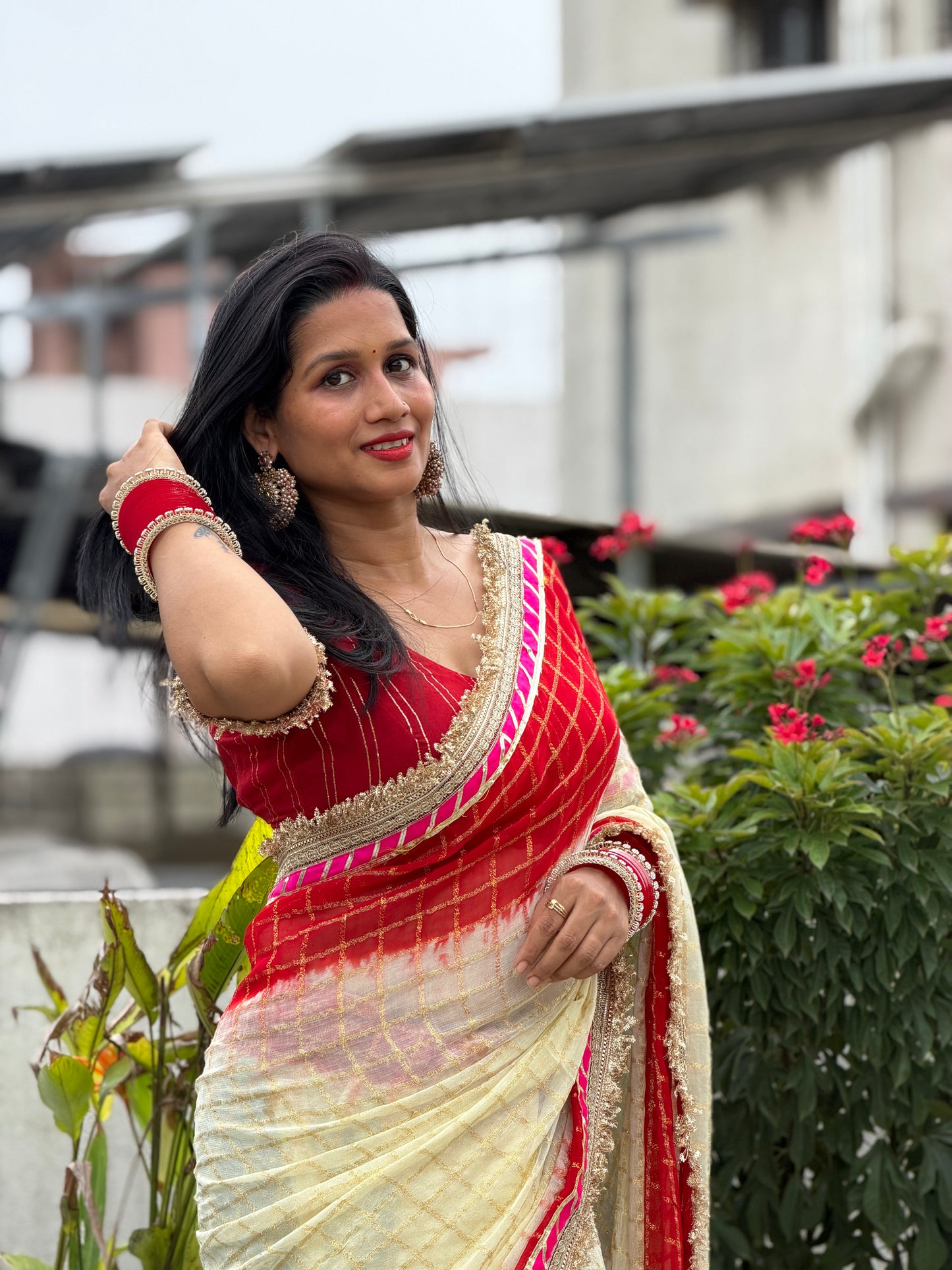 Pure Viscose White - Red Colour Ghatchola Saree