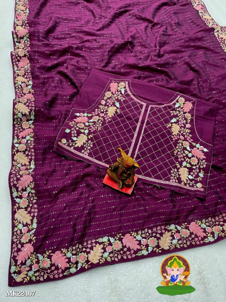 4सेक्वेंस मल्टी लेस बॉर्डर साड़ी के साथ सुंदर भारी खिलने वाली विचित्रा साड़ी