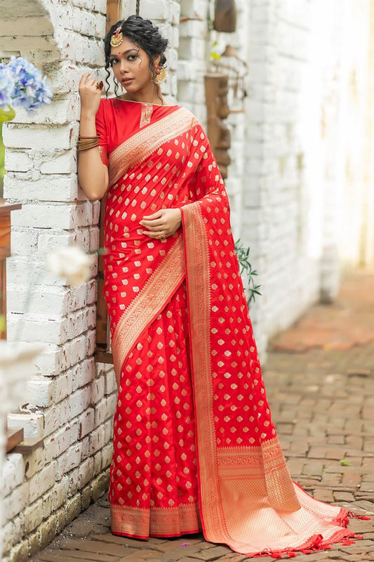Red Color Attractive Weaving Work Banarasi Silk Saree