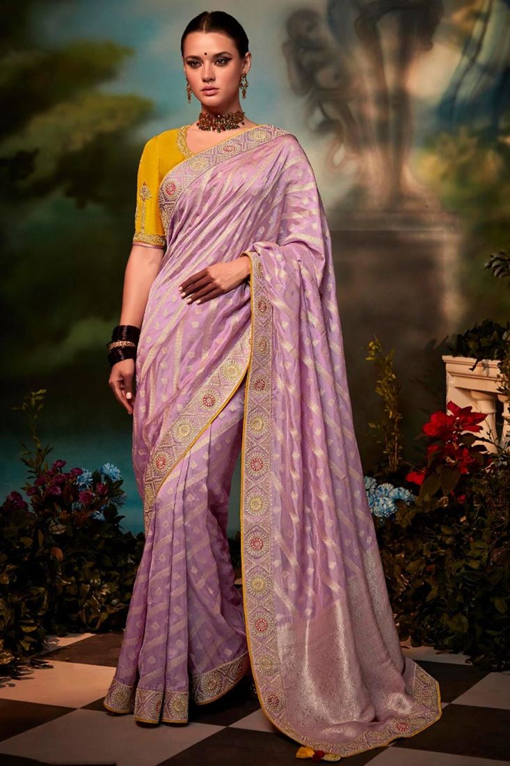 यूजेनिया बेलौसोवा आर्ट सिल्क फ़ैब्रिक सुपीरियर गुलाबी रंग की साड़ी