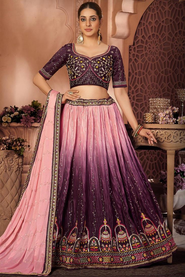 आकर्षक फंक्शन वियर पीच सेक्विन वर्क चिनॉन फ़ैब्रिक लहंगा