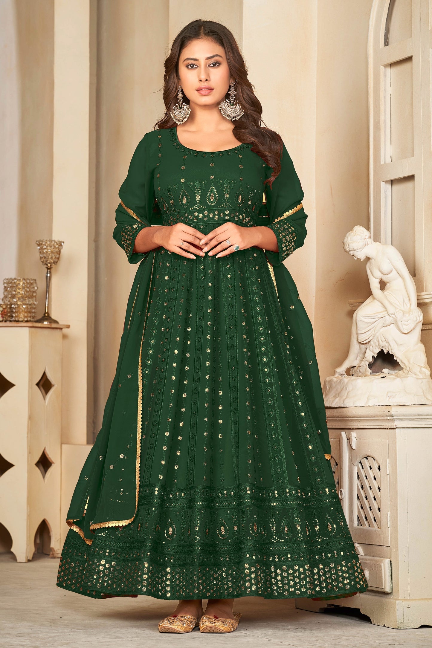 आकर्षक गहरे हरे रंग का जॉर्जेट फैब्रिक सेक्विन कढ़ाई वाला अनारकली सूट