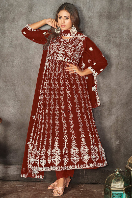 नेट फैब्रिक में क्लासिक मैरून रंग की कढ़ाई वाला अनारकली सूट