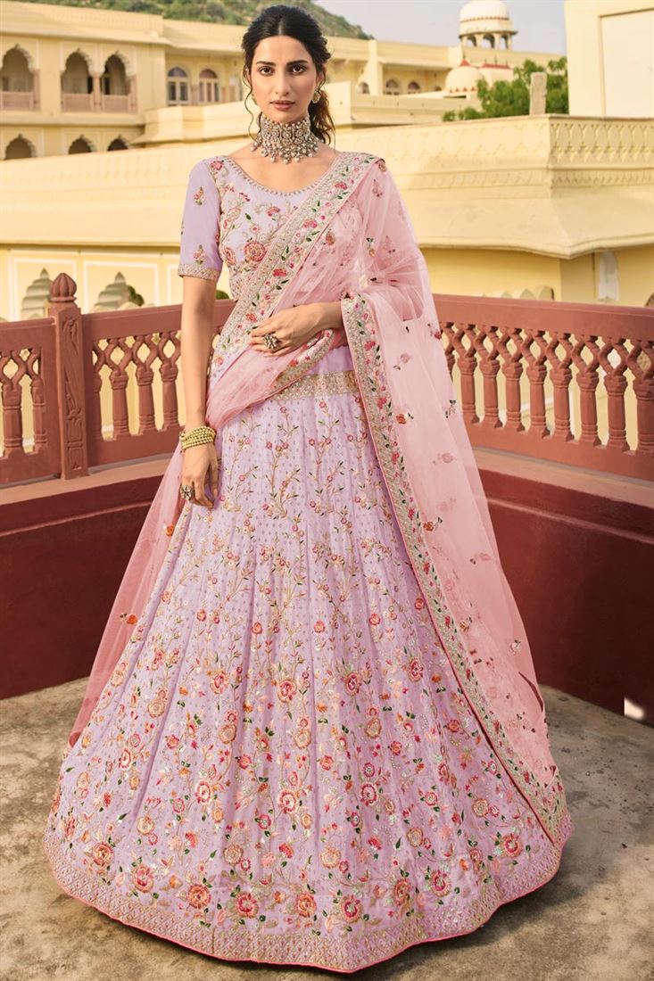 विशेष फंक्शन वियर ऑर्गेना फ़ैब्रिक लैवेंडर कलर डिज़ाइनर लहंगा चोली