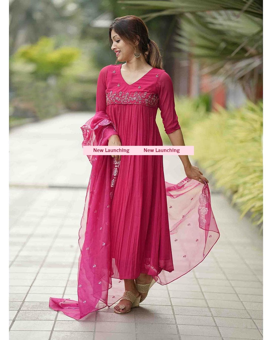 अति सुंदर जॉर्जेट सूट सेट