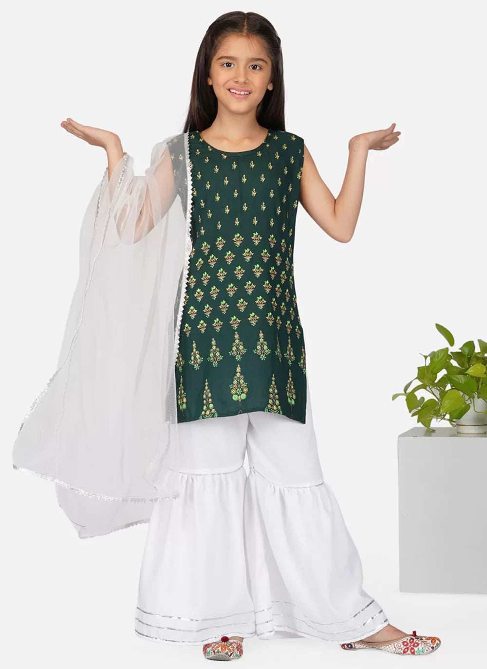 green  Cotton Salwar Suit With Print Work