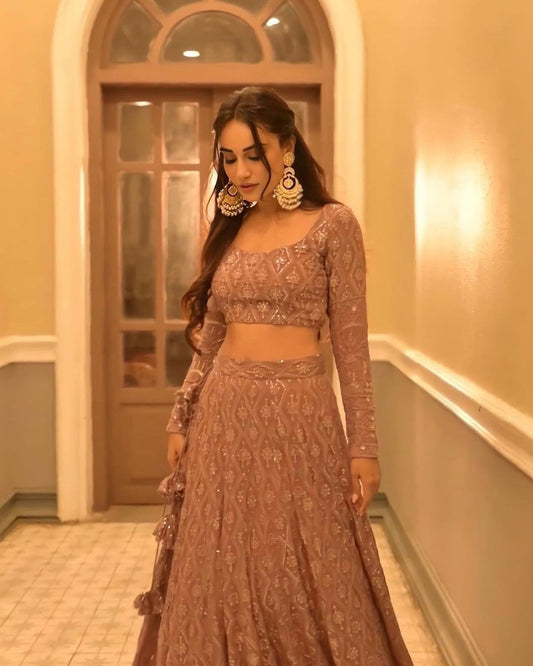 जॉर्जेट सीक्वेंस वर्क लहंगा चोली