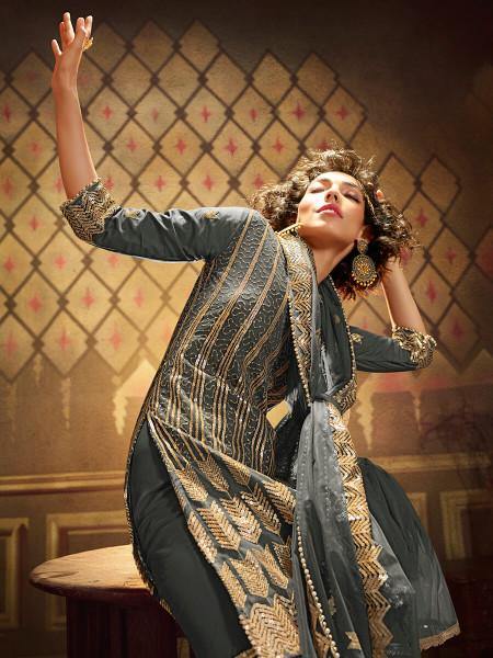 ग्रे सॉफ्ट नेट गरारा सूट