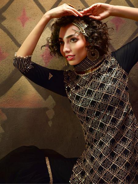 काला सॉफ्ट नेट घाघरा सूट