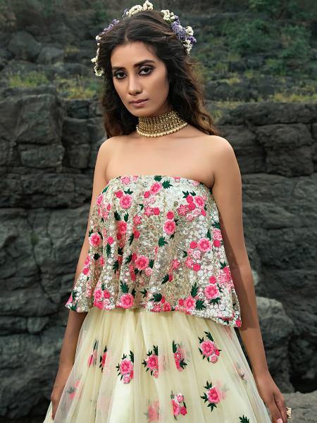 मल्टी और ऑफ व्हाइट नेट हैवी एम्ब्रॉयडरी लहंगा