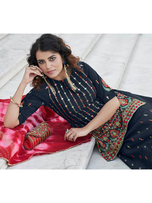 नेवी ब्लू - पिंक कढ़ाई वाला डिज़ाइनर लहंगा