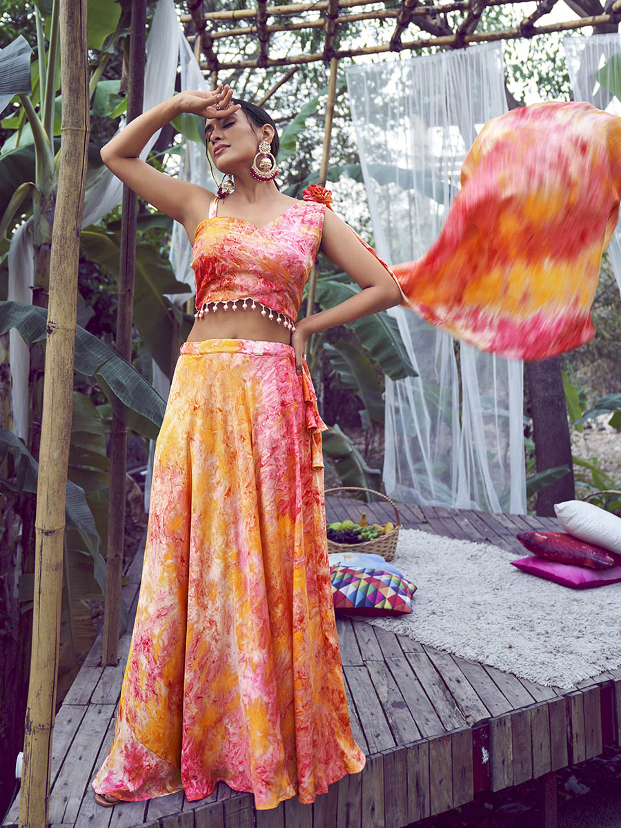 ऑरेंज सिल्क डिजिटल प्रिंटेड डिज़ाइनर लहंगा