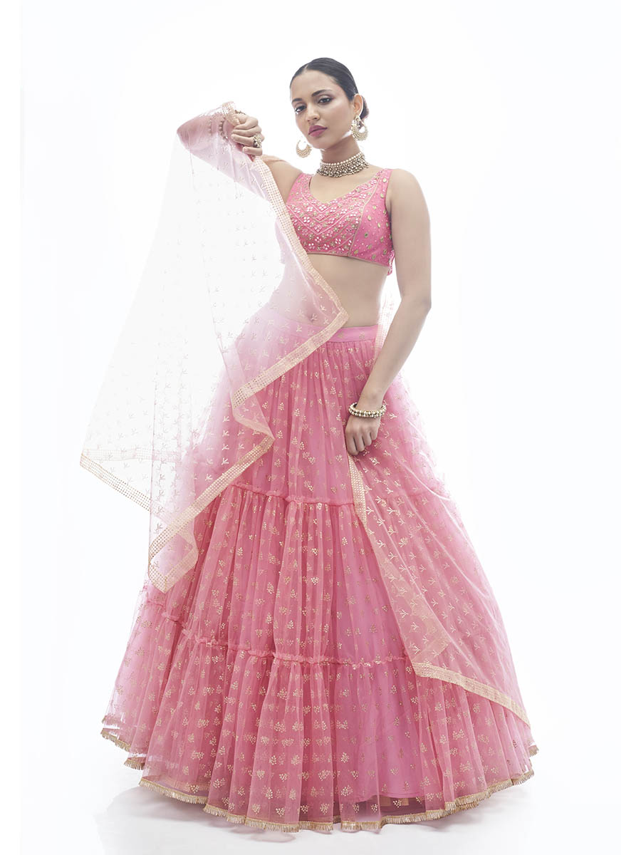 बेबी पिंक आर्ट सिल्क डिज़ाइनर लहंगा