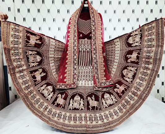 डिजाइनर जरकन वर्क डायमंड वर्क हैवी ब्राइडल लहंगा चोली