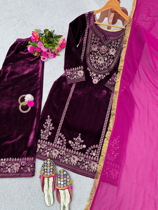 Presenting Viscos Velvet Work Salwar Suit