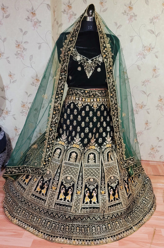 डिजाइनर हरे रंग की कढ़ाई वाला डायमंड वर्क लहंगा चोली 