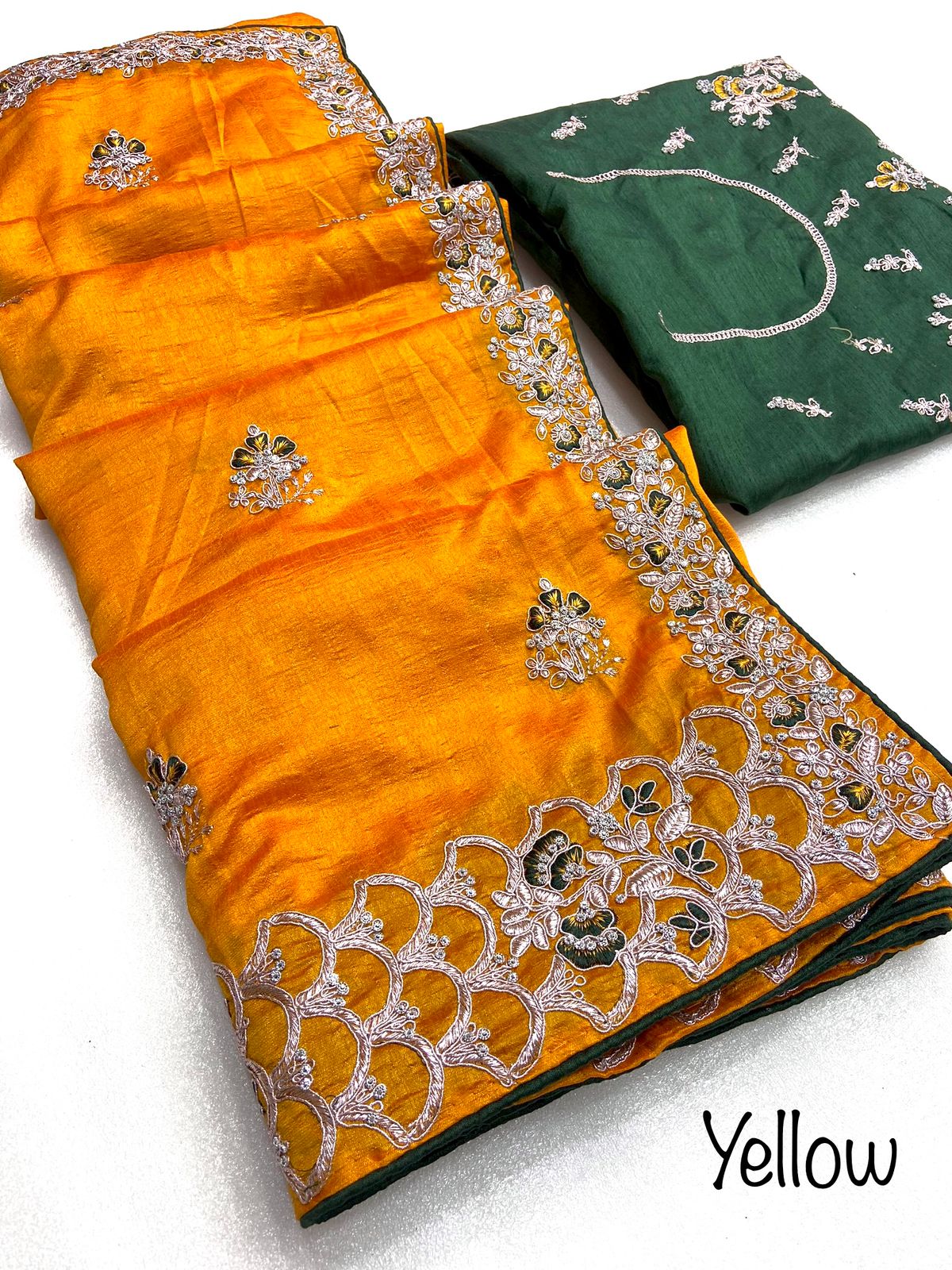 Beautiful Vichitra Blooming Saree