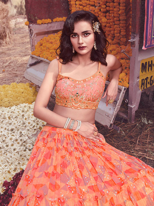 पीच चिनॉन कढ़ाई वाला डिजाइनर लहंगा