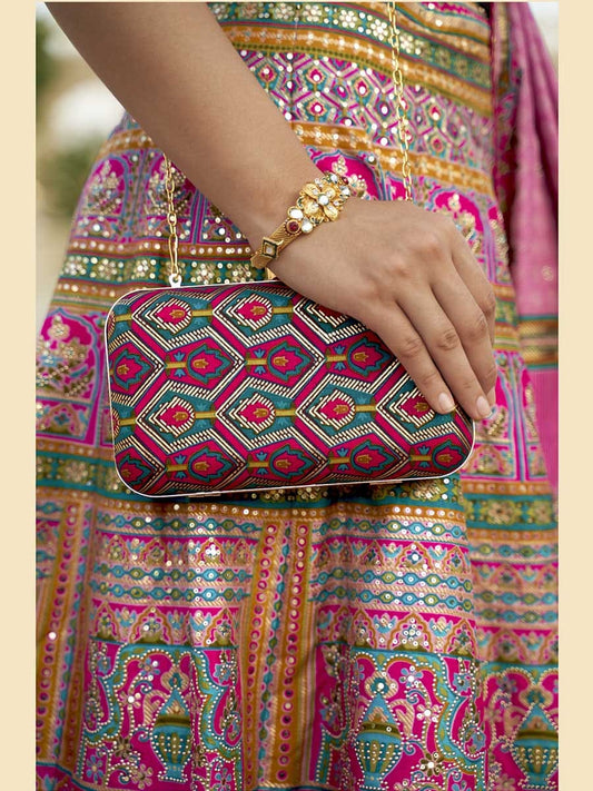 मल्टीकलर रजवाड़ी सिल्क मिरर वर्क ब्राइडल डिज़ाइनर लहंगा