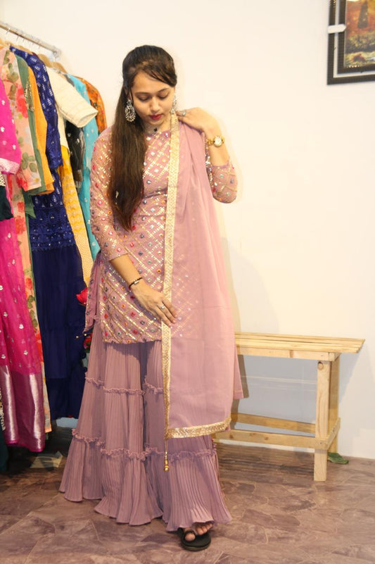 डिज़ाइनर फॉयल मिरर वर्क पीच कलर शरारा सूट